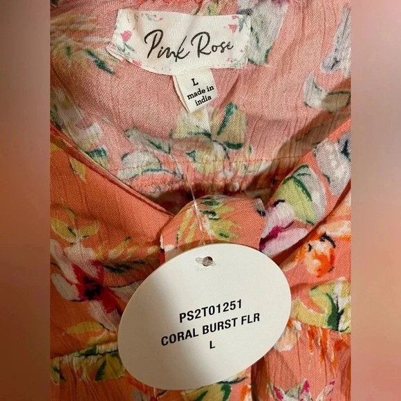 NWT Pink Rose Floral Spaghetti Strap Crop Top, Pink/Salmon Color Large Boho Chic - Picture 2 of 4